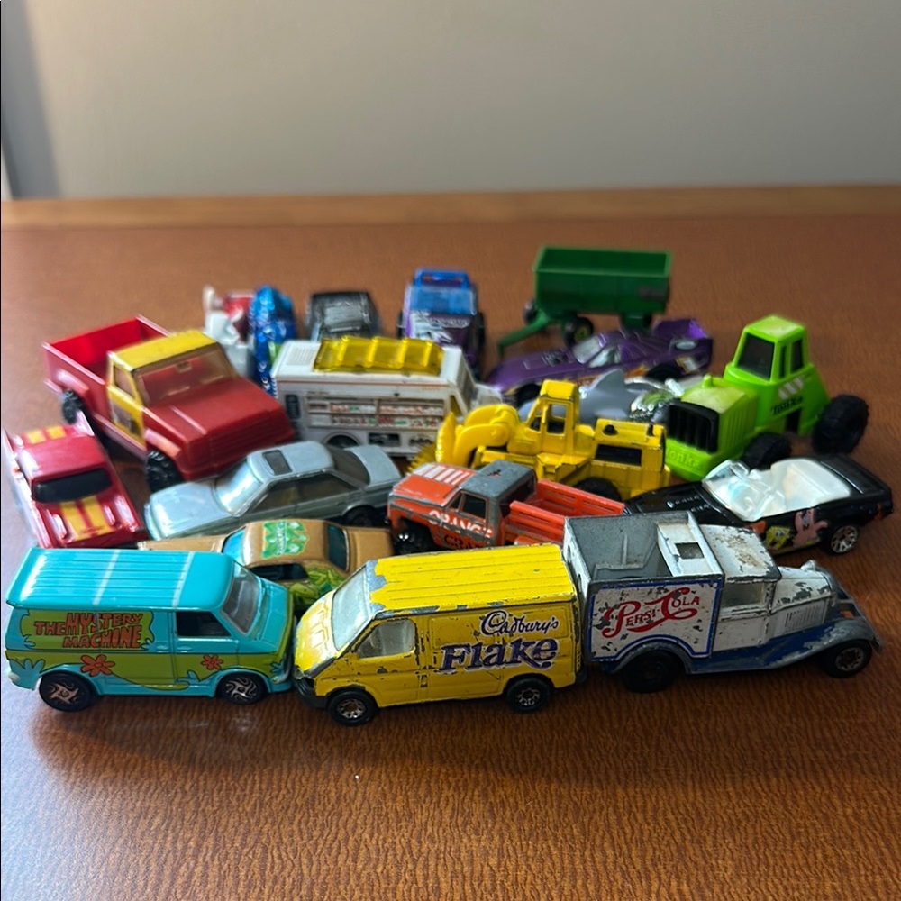Vintage‎ Hot Wheels, Matchbox, Tonka Diecast Cars